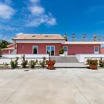 Dipladenia Garden Country Çiftlik konaklama Mascali