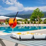 Dipladenia Garden Country Çiftlik konaklama *