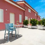 Dipladenia Garden Country Çiftlik konaklama *
