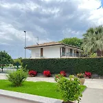 Dipladenia Garden Country Çiftlik konaklama *