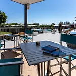 Çiftlik konaklama Dipladenia Garden Country