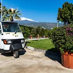 Çiftlik konaklama Dipladenia Garden Country Mascali